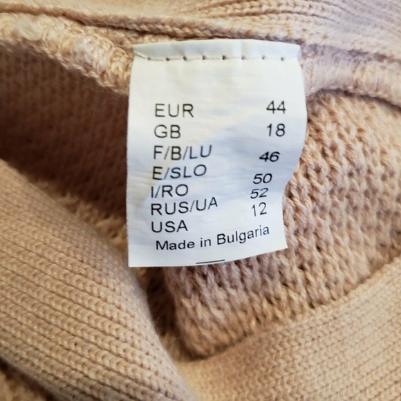 VENUS BLUSH PINK CREWNECK SWEATER - Picture 5 of 6